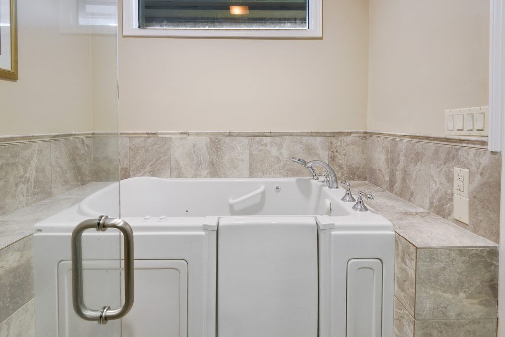 Walk In Tub for Baton Rouge Bathroom Remodeling Contractor