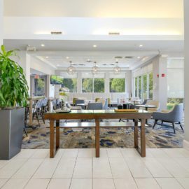 commercial-construction-hotel-dining-room