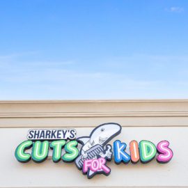 commercial-gc-sharkeys-signage