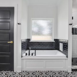Baton-Rouge-Home-Builder-Master-Bathroom-Soaker-Tub