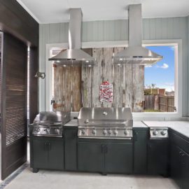 Outdoor-Kitchen-Reclaimed-Sinker-Cypress