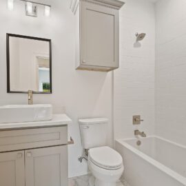 Home Builder for Duplex Bathroom Guest
